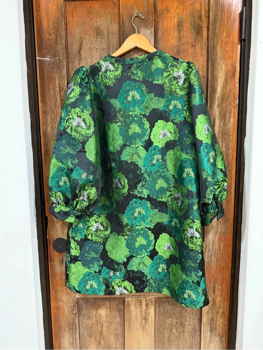 Green Floral Puff-Sleeve Tunic with Button Front